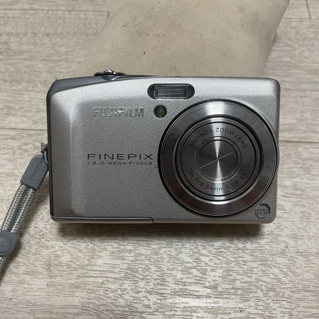 FUJIFILM FinePix F60fd