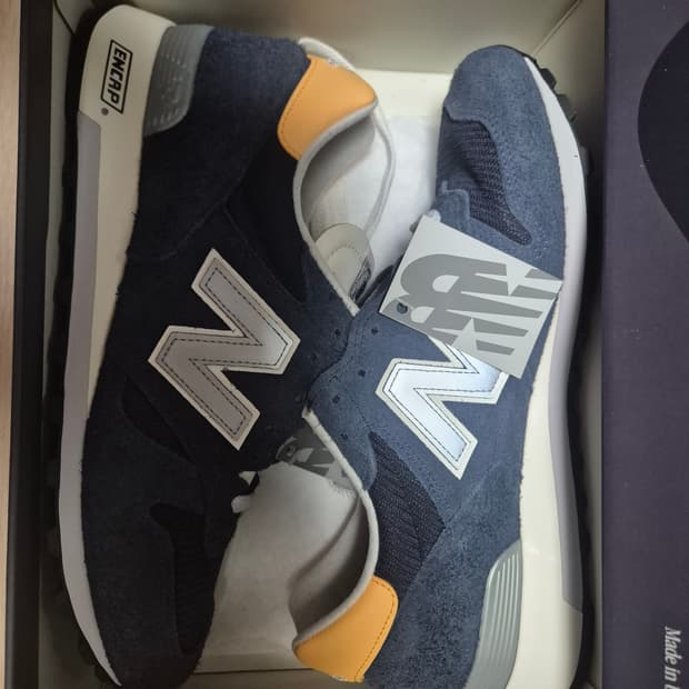 (새상품) 뉴발란스 에메레온도르 1300 네이비 285