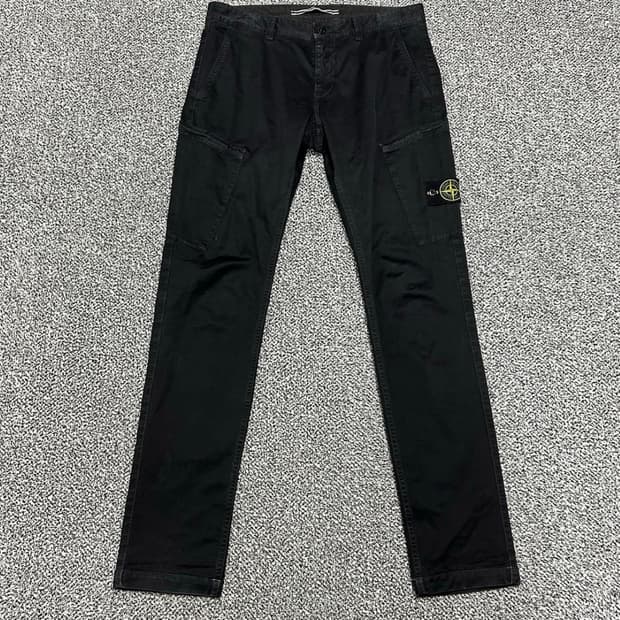 스톤아일랜드 남자 32사이즈 바지