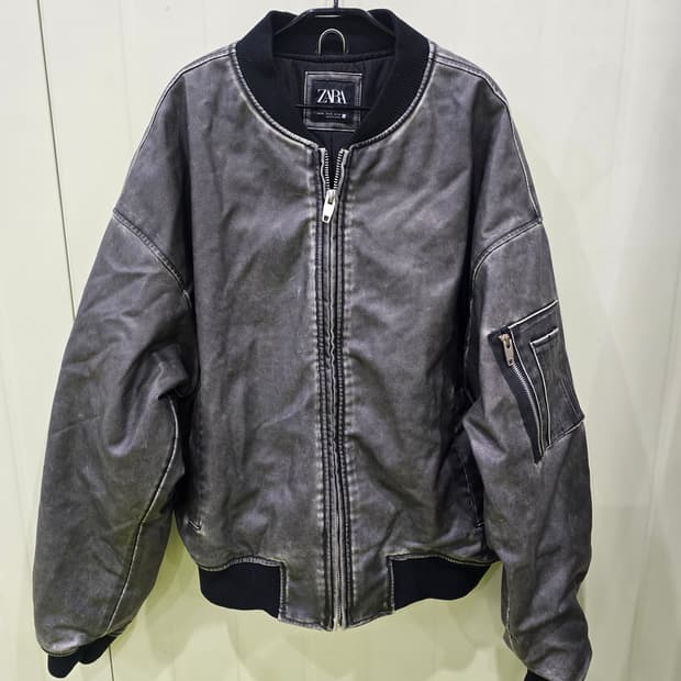 ZARA MAN 페이크레더 봄버자켓 XL  