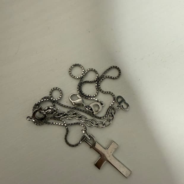 디올십자가목걸이(정품)
