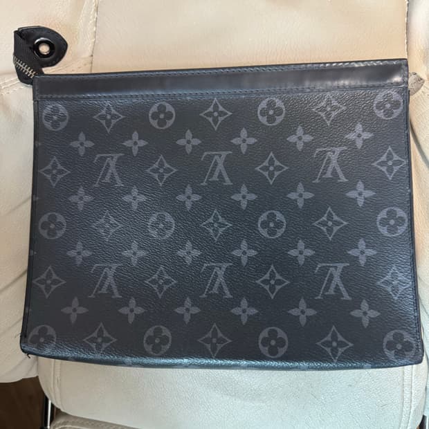 루이비통 클러치백 판매합니다