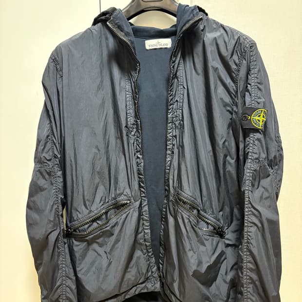(새상품급, M) 스톤아일랜드 크링클랩스 바람막이
