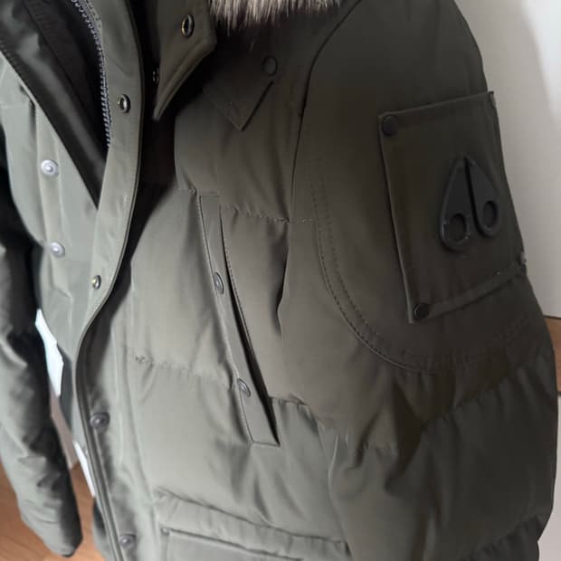 무스너클 여성용 패딩