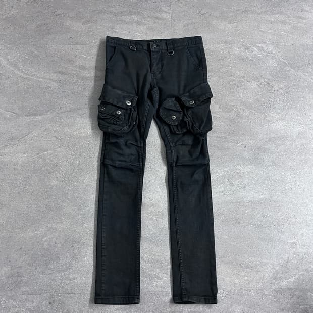 Glamour 블랙 슬림 카고 팬츠 (가스마스크)