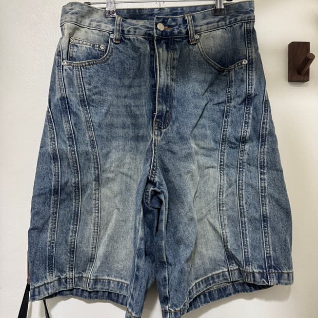 인템포무드 데님 숏팬츠