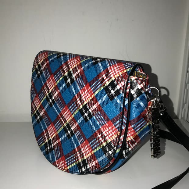 비비안 웨스트우드 앵글로매니아 체크 크로스백