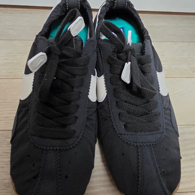 나이키 Jacquemus 문 슈즈