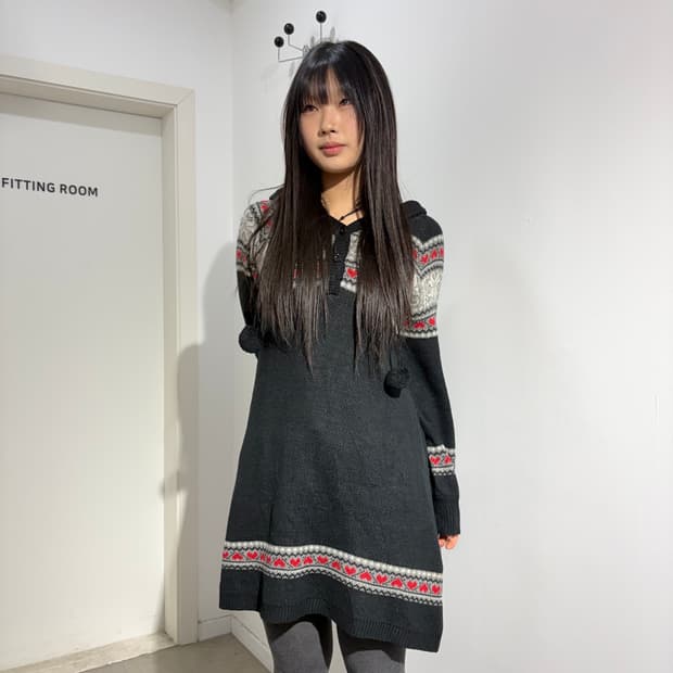 Michel klein 폼폼이 노르딕 후드 니트 원피스