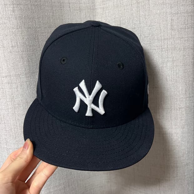 뉴에라 59FIFTY 뉴욕 양키스 모자 714(57.7cm)