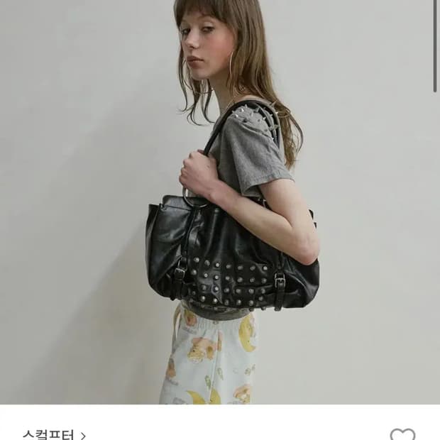 구해요 스컬프터 가방 Metal Stud Tote Bag Black 백