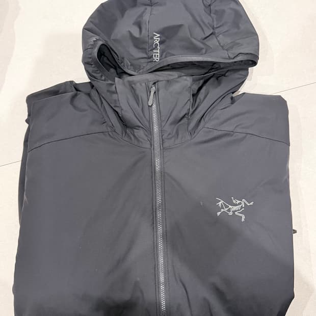 아크테릭스 아톰 lt 후디 xl