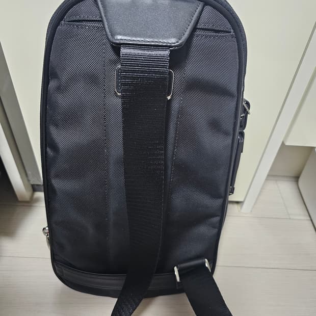 투미 어리베 마틴 슬링백 민트급