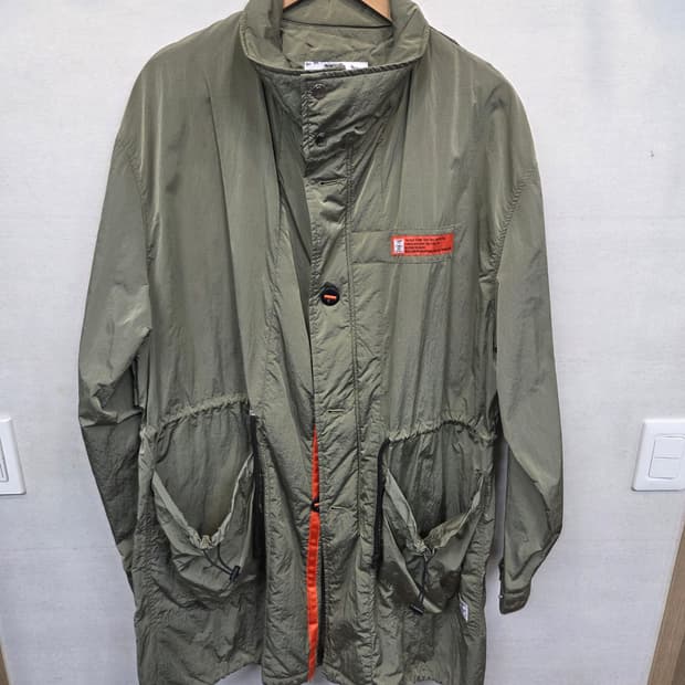 배드인배드 m-51 메탈릭 카키 피쉬테일 나일론 자켓 L