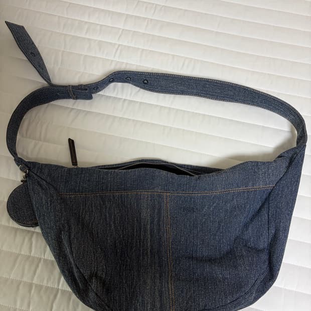 밈더워드로브 몬타 메신저백