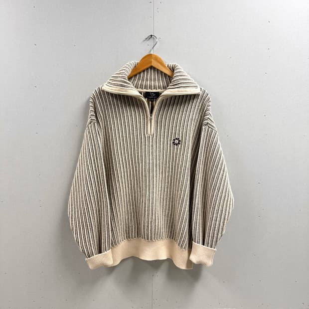 남성 100 / 와릿이즌 반집업 니트 베이지