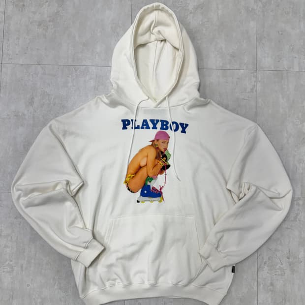 • PLAYBOY × SAINTPAIN 그래픽 후드티