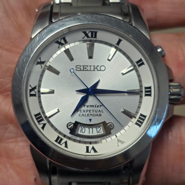 세이코 (.SEIKO) 프리미어 퍼페츄얼 캘린더  SNQ145P1 시계