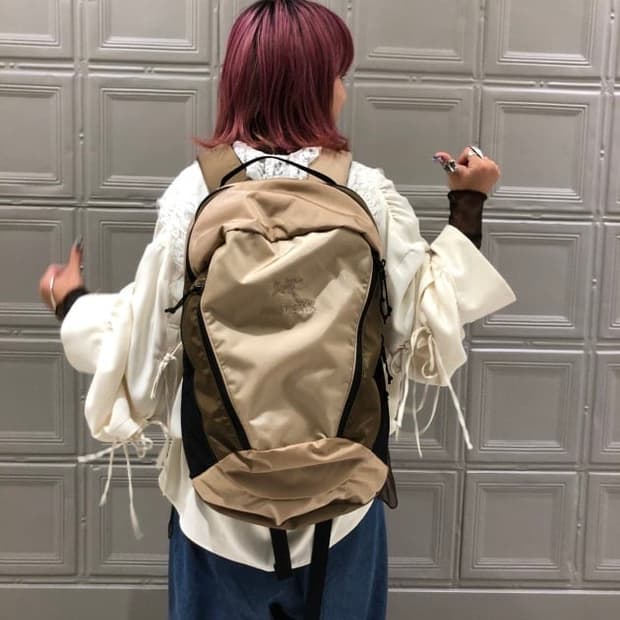 빔즈보이 아크테릭스 별주 멘티스 26L 팝니다. 