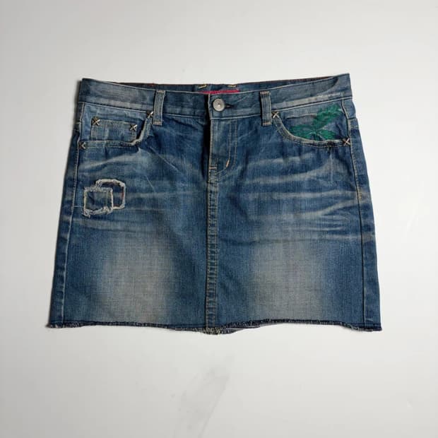 Hotchkiss 패치워크 자수 디테일 데님 스커트 R1940