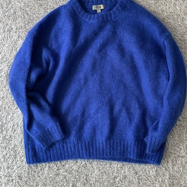cos 모헤어 니트