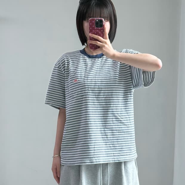 단톤 스트라이프 반팔티