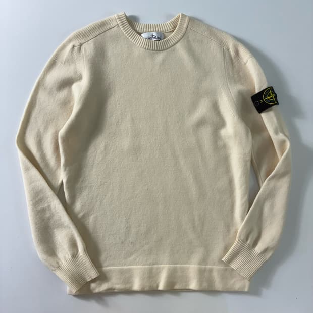 Stone island  스톤아일랜드 램스울 크림 와펜 니트 