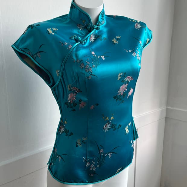 아오자이 라글란 실크 탑