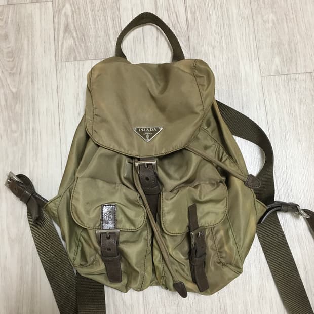 프라다 삼각로고 백팩