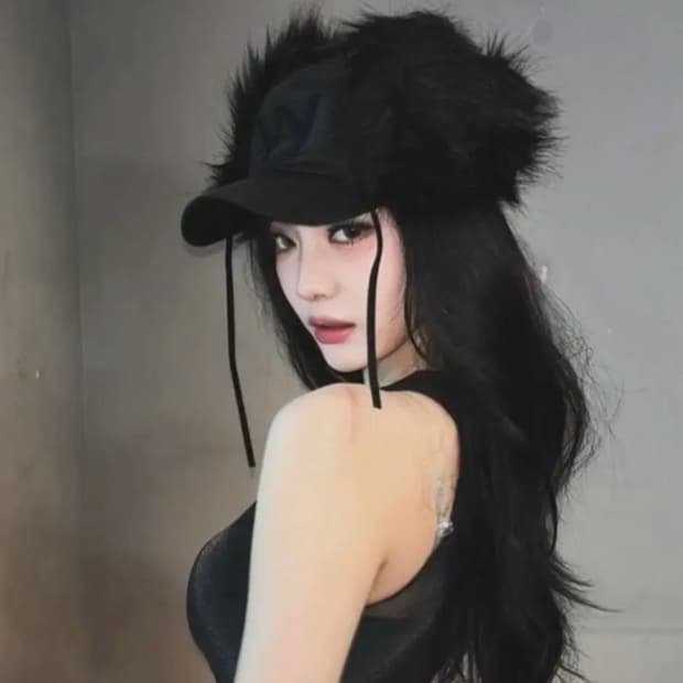 오픈와이와이 포우 퍼 이어플랩 털모자 블랙