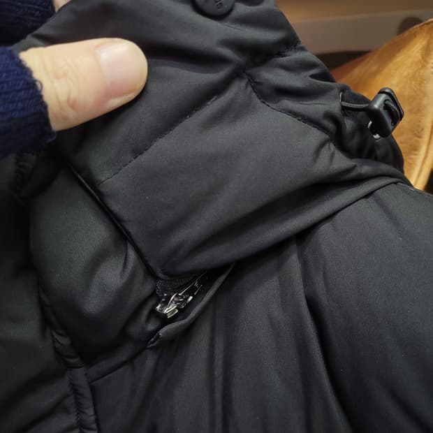 Adidas 아디다스 블랙 삼선 롱패딩 덕다운 (모자 분리형)