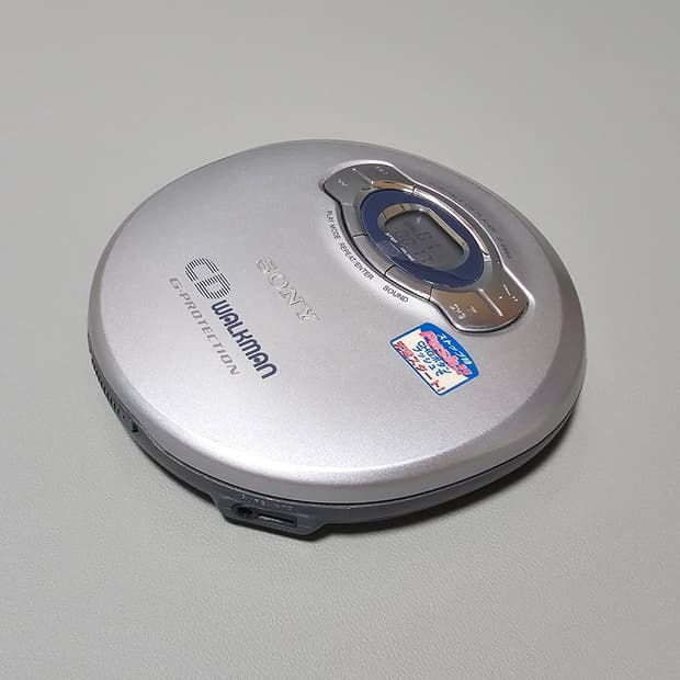 릴리슈슈의 모든 것 SONY CD player Walkman D-E660