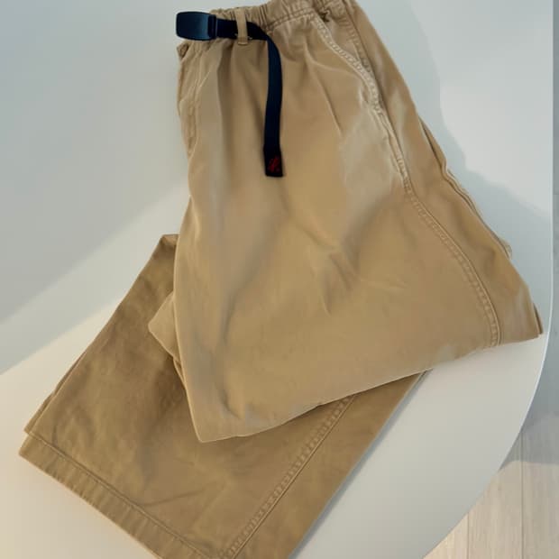 [L] 그라미치 와이드 팬츠 치노