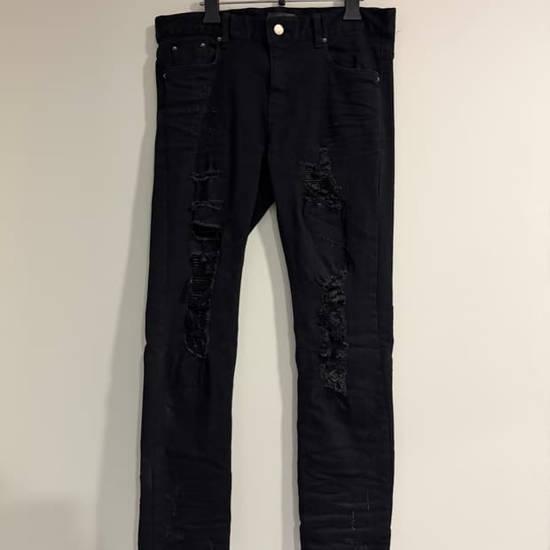 디스트레스드 블랙 데님 / 아미리 스타일 st 특A급