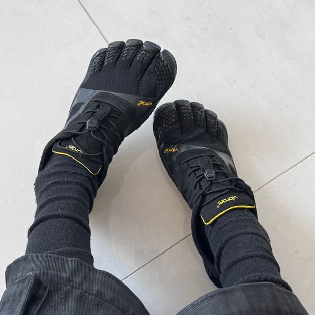FIVE FINGER SHOES 다섯 손가락 신발