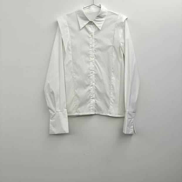 3D triangle tuck shirt / white