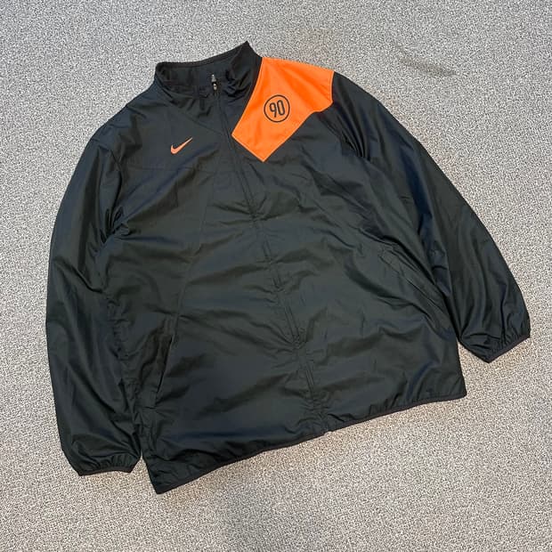 나이키 블랙 오렌지 바람막이