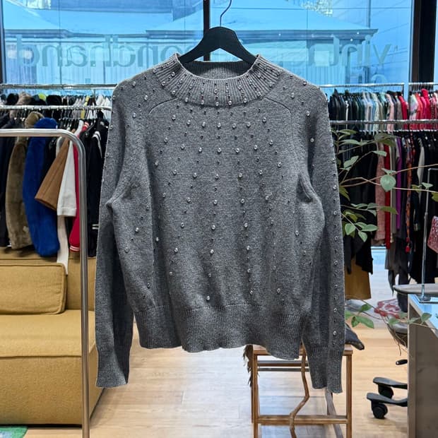 산드로 그레이 큐빅 라운드 니트 