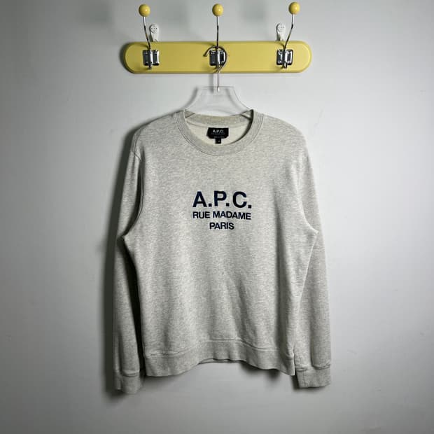 A.P.C 아페쎄 루퍼스 맨투맨 M