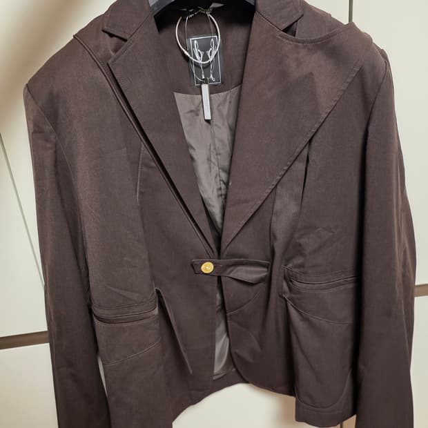 aenrmous 블레이저