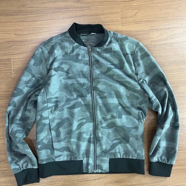 자라 카모 집업