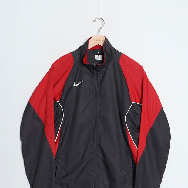 NIKE Poly Track Jacket
