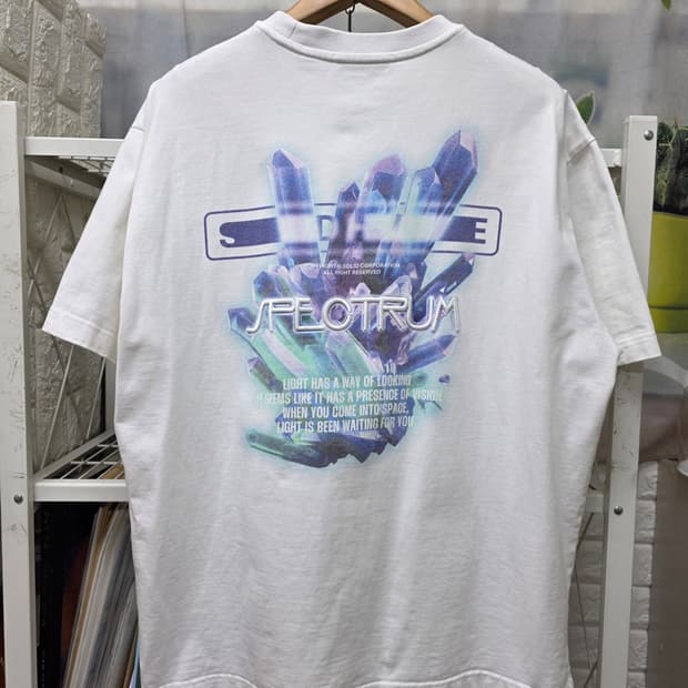 솔리드옴므 남성 반팔티 105 크리스탈 그래픽 프린팅 반팔티셔츠 MM78