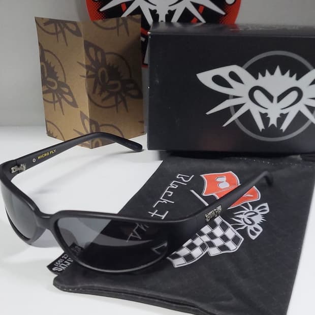 BLACK FLYS 선글라스