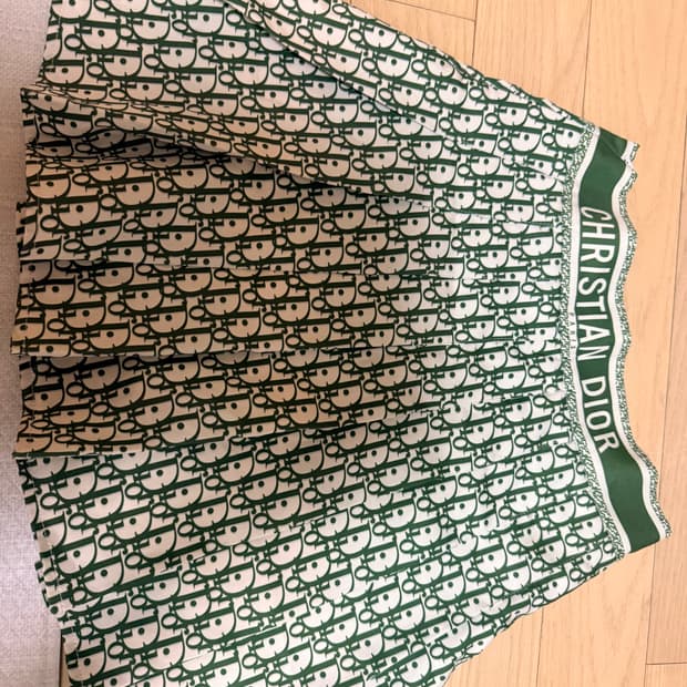 디올 플리츠 스커트s