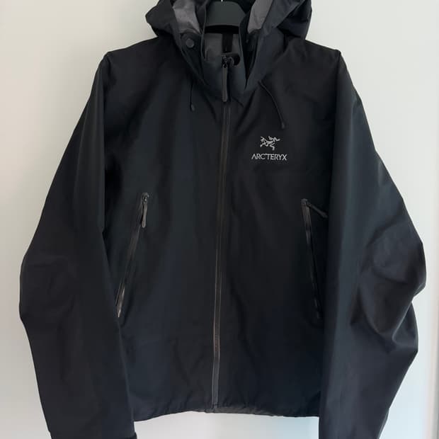 [L] 아크테릭스 베타 ar 자켓 블랙 