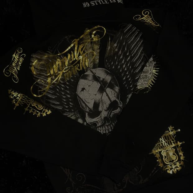 skull-printed hooded zip-up