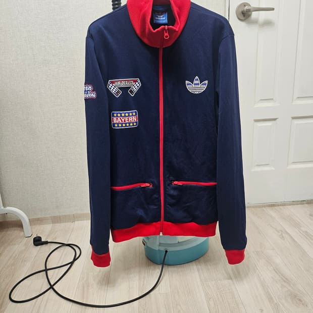 (105)☆초희귀☆아디다스 파이어버드 바이에른뮌헨[네이비]빅로고트랙탑져지