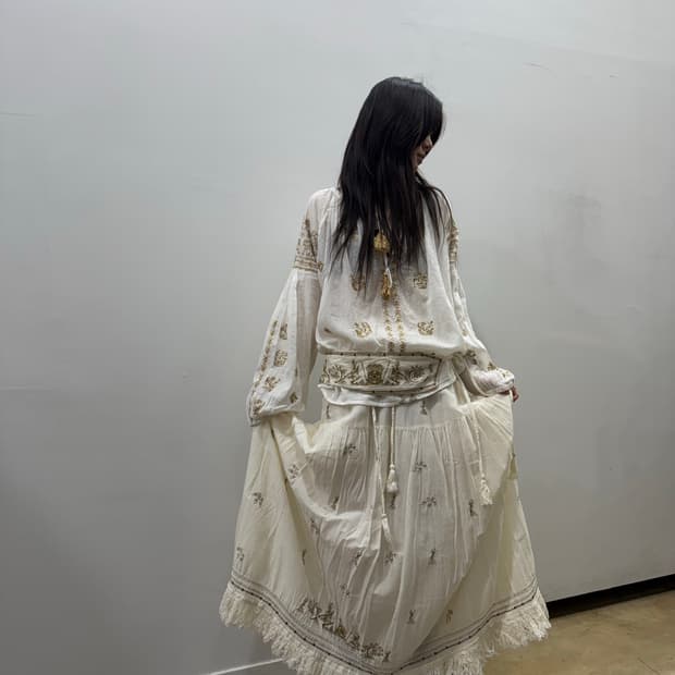 GOA 보헤미안 스트랩 디테일 롱 스커트