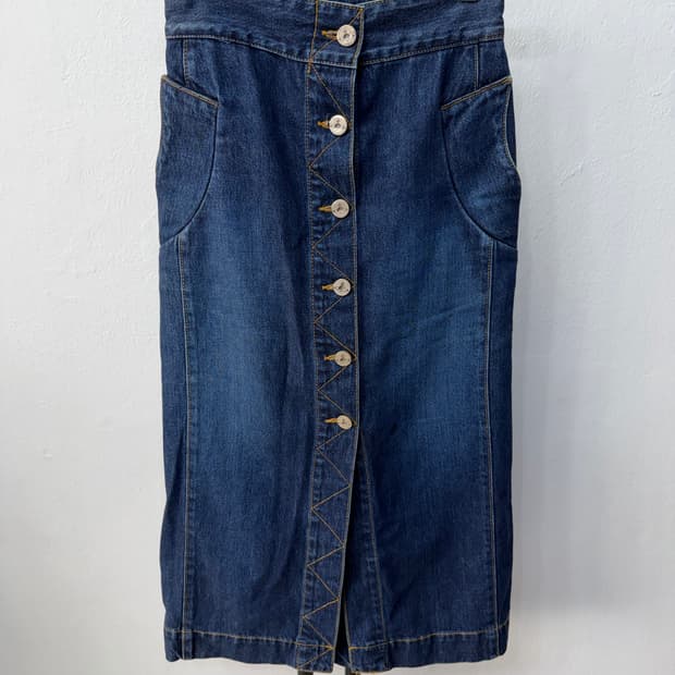 정품) 비비안웨스트우드 버튼 장식 데님 스커트 38(26)